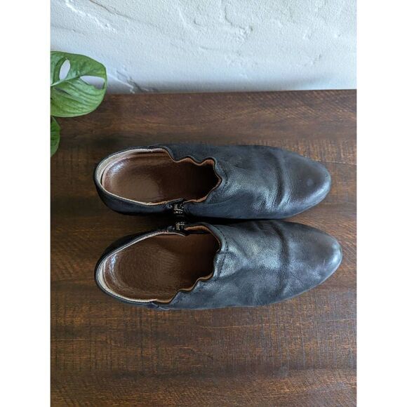 Dansko Debbie Black Leather Booties - Size 38 - Picture 6 of 13